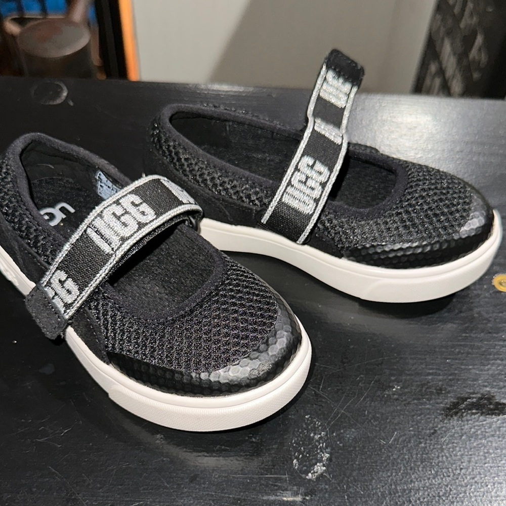 UGG Black and White Slip-On Sneakers with Mesh Upper